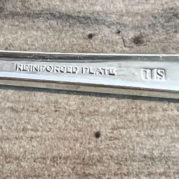 Rogers & Bro "Starlight" Pattern Silverplate Flatware - Set of 4 Salad Forks - Picture 9 of 9